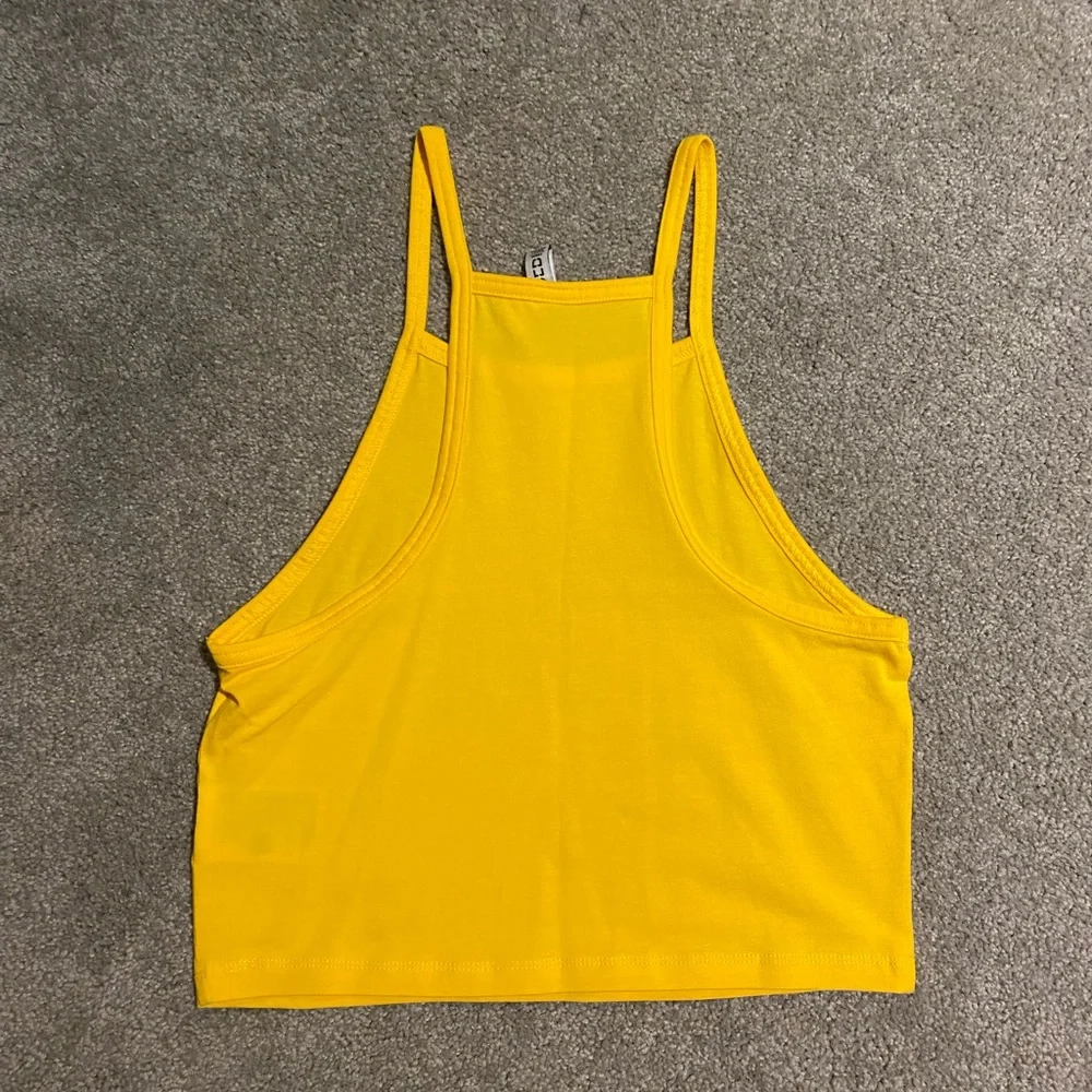 Yellow High Neck Tank Top☀️ - Picture 5 of 5
